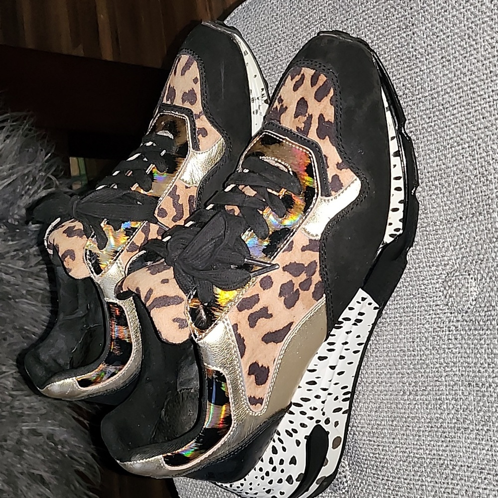 Steve Madden sneaker